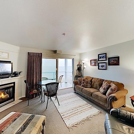 New Listing! Bay-View Beauty With Private Balcony Condo Лінкольн-Сіті Екстер'єр фото